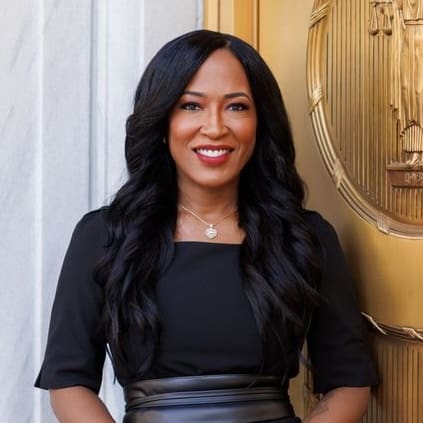 Tanya Miller Headshot